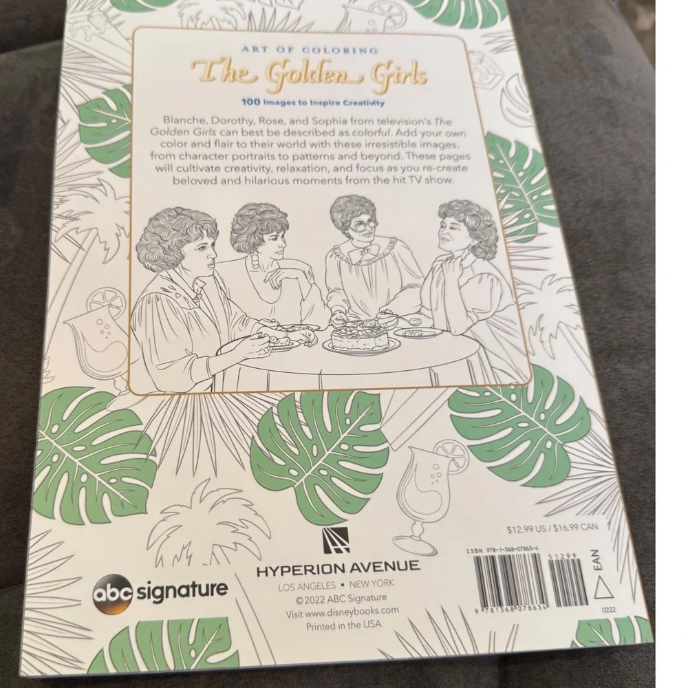 Art of Coloring The Golden Girls Revised Edition 100 Images 9781368078634‎ 2022